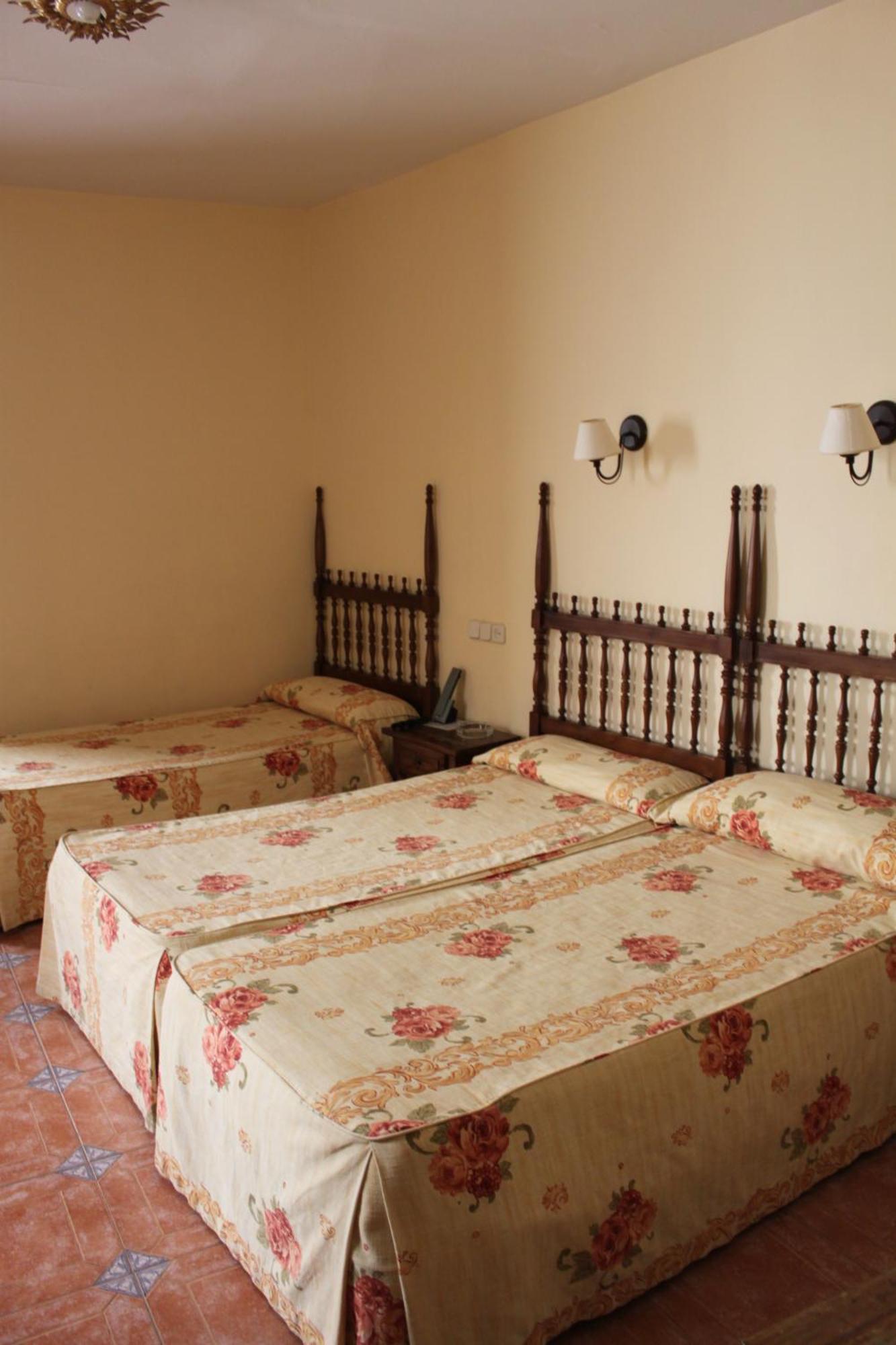 Hotel Rey Nino Ávila المظهر الخارجي الصورة