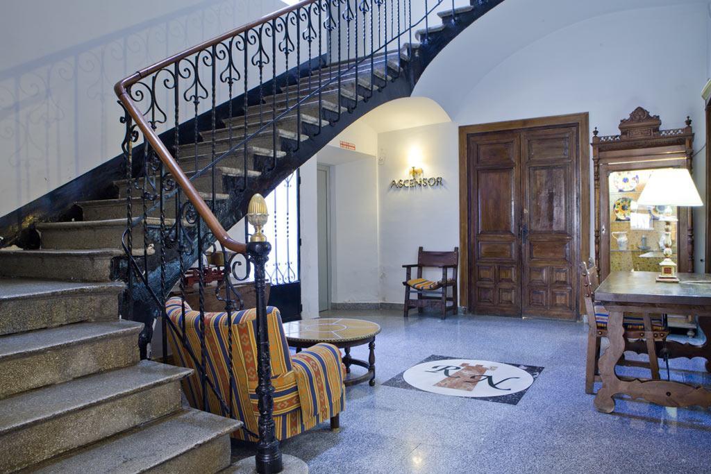 Hotel Rey Nino Ávila المظهر الخارجي الصورة