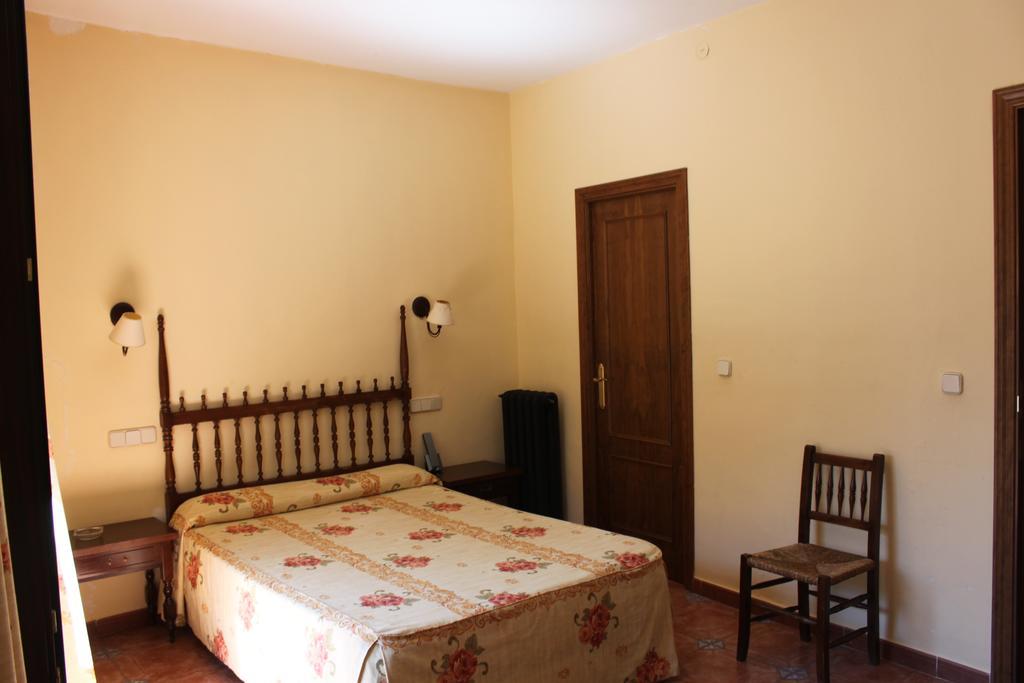 Hotel Rey Nino Ávila المظهر الخارجي الصورة