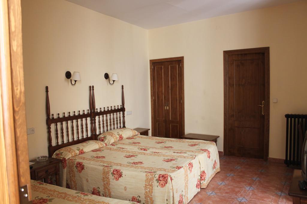 Hotel Rey Nino Ávila المظهر الخارجي الصورة