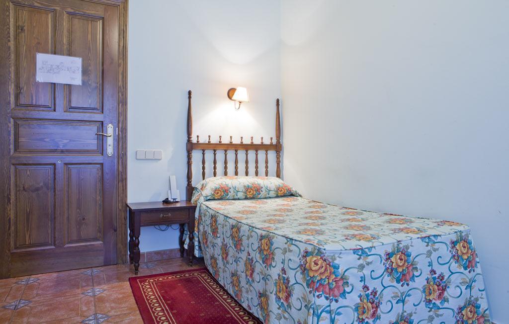 Hotel Rey Nino Ávila الغرفة الصورة